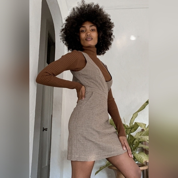 Lulus Here With You Pinafore Houndstooth Plaid V-Neck Sheath Mini Dress - Picture 2 of 13